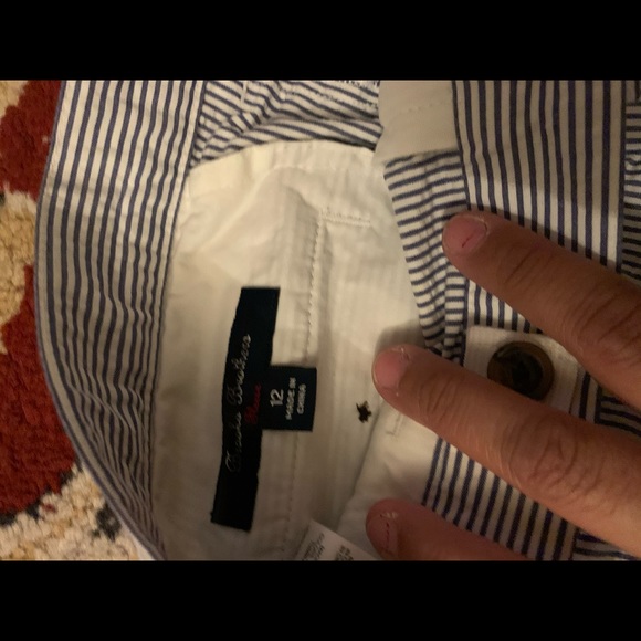 Seer sucker shorts - Picture 2 of 3